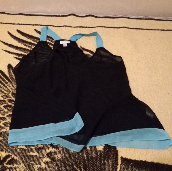 Blouse Womens - Picture 2 of 2